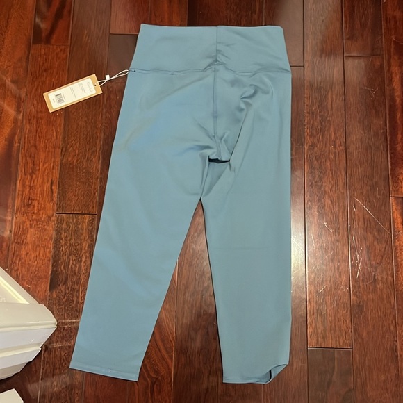 Niyama sol beachcomber color “Celeste” Size L - Picture 2 of 2